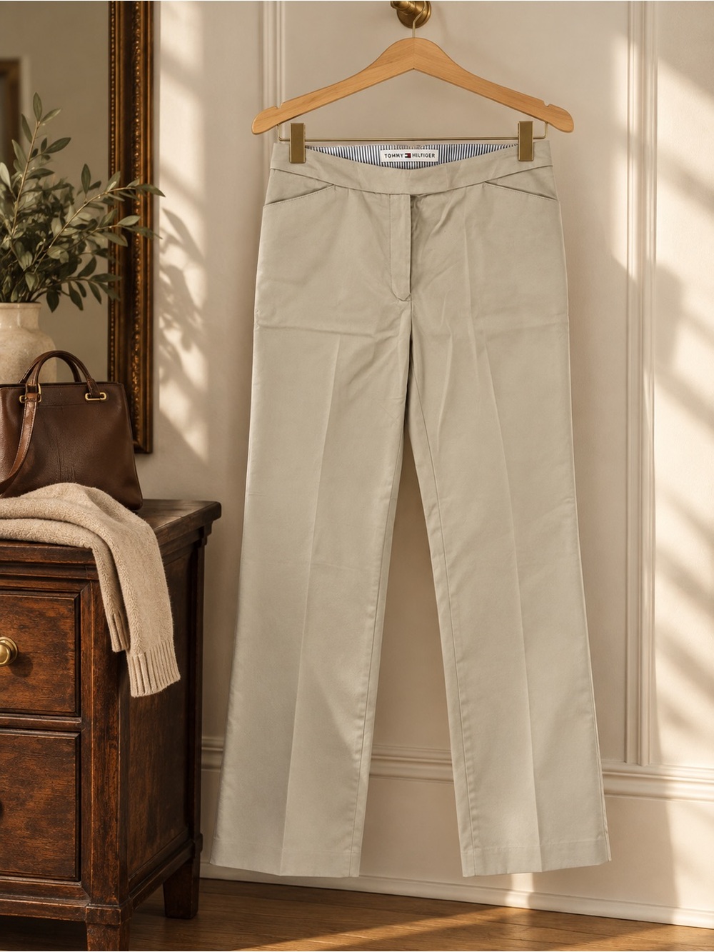 NWT Tommy Hilfiger Khaki Pants. Tailored Straight Trousers Mid Rise.